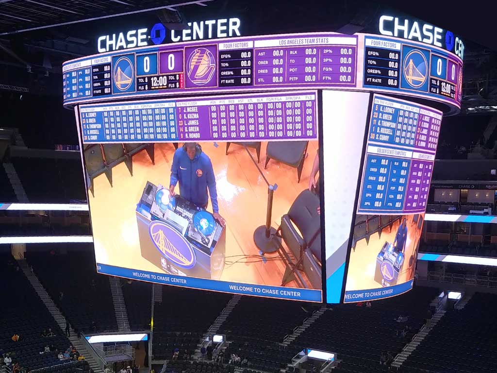 chase center large screen